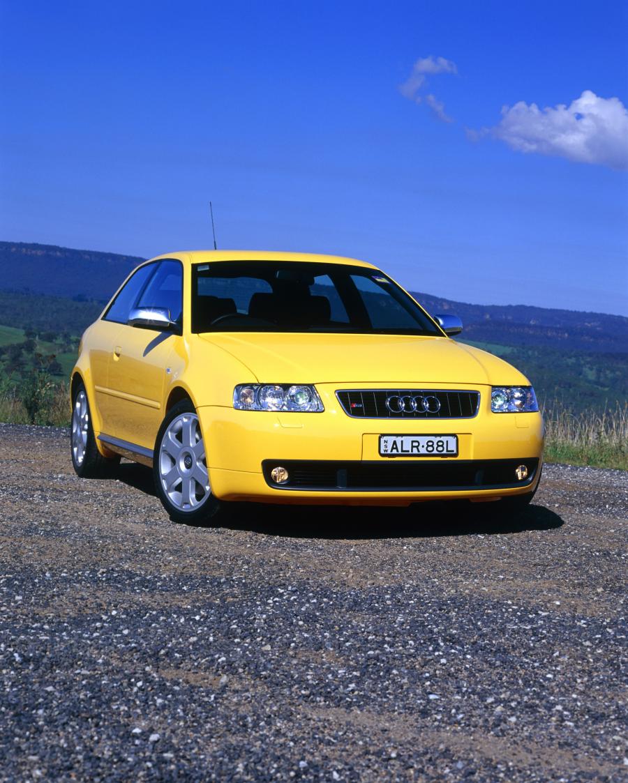  Audi S3 (8L) 2001 года  (AU) (фото 1 из 4)
